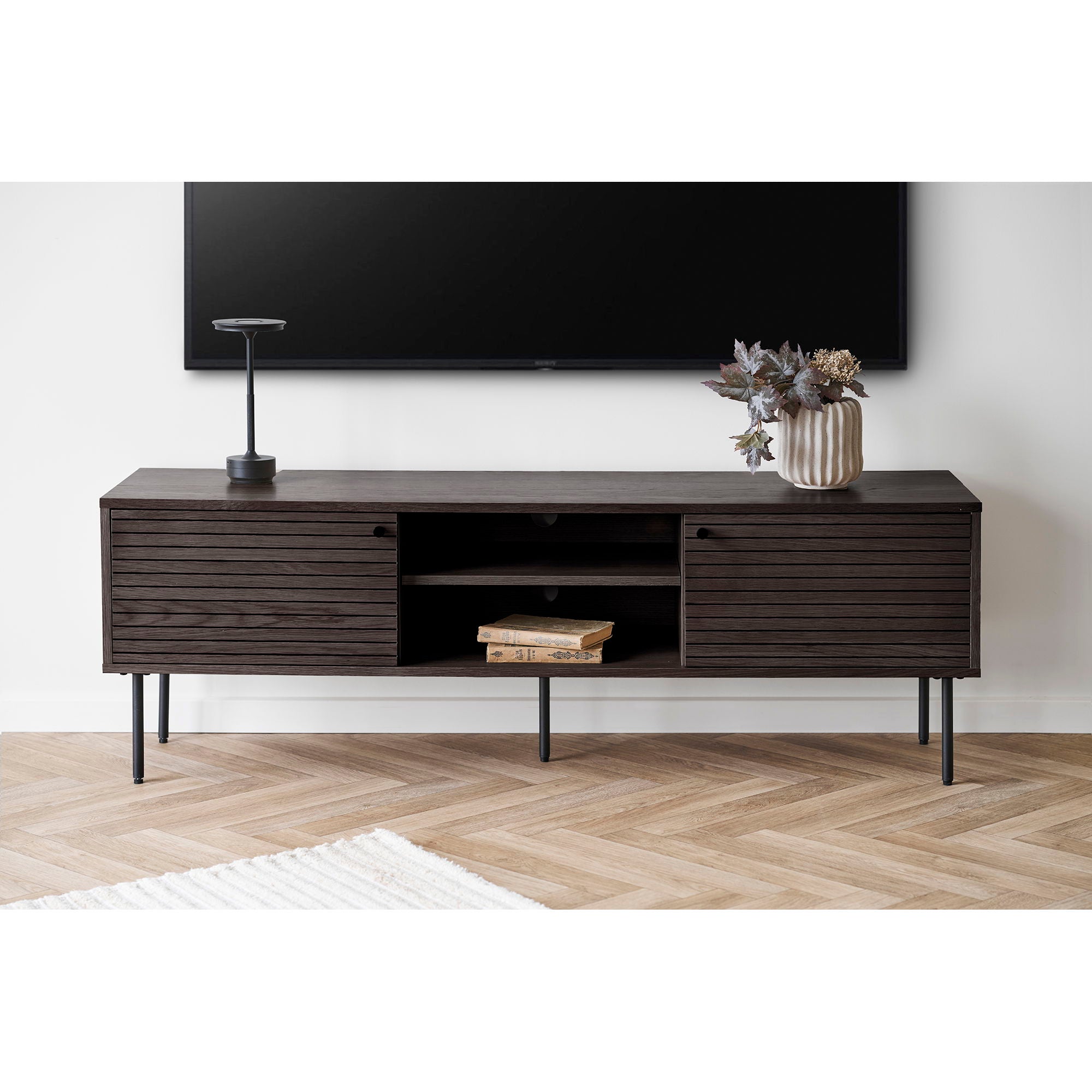 Kyoto – TV-Bank, 2 Türen, 2 Fächer, Eichenfurnier, schwarze Metallbeine, 150 × 40 × 50 cm